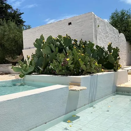 Trulli Vecchi Del Campolungo וילה צ'יסטרנינו
