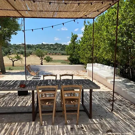 וילה Trulli Vecchi Del Campolungo