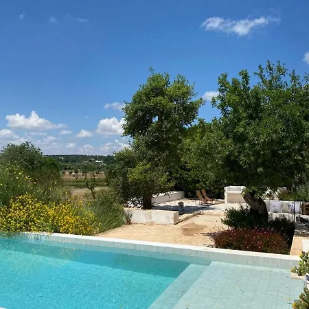 Trulli Vecchi Del Campolungo *