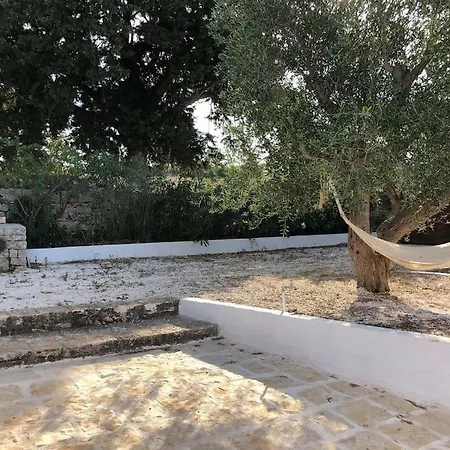 וילה Trulli Vecchi Del Campolungo